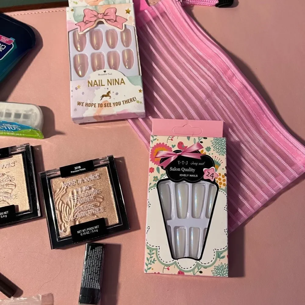 Make-Up Lot 15pc. NEW